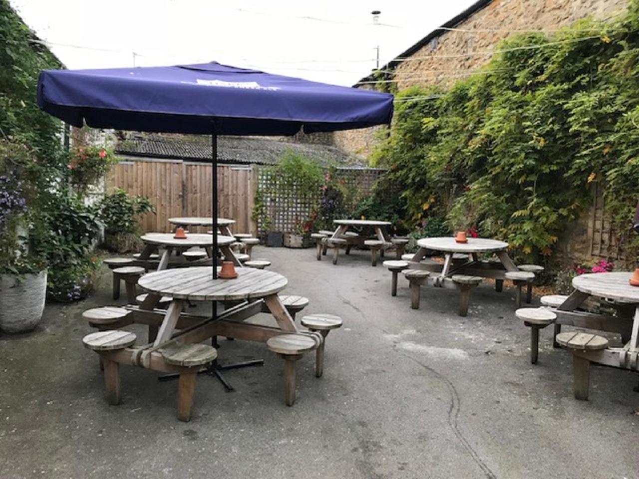 The Britannia Inn Sherborne  Eksteriør bilde